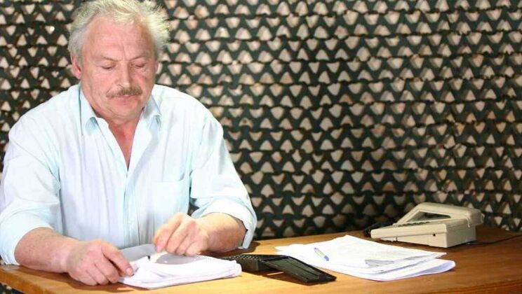 [Oldje] - Brunette Bombshell Paula Dark - Gustavo - Paula Dark