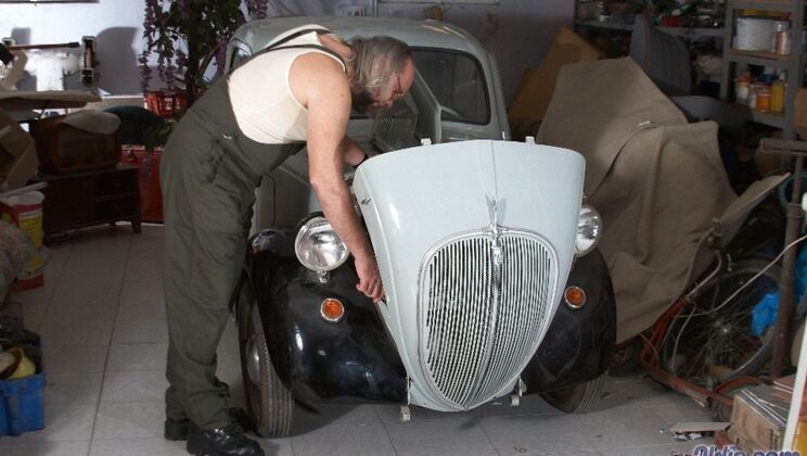 Retro Rides & Juicy Jewels