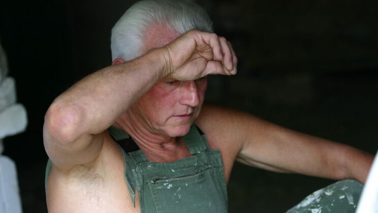 [Oldje] - Natural Tits Cum Swallowing