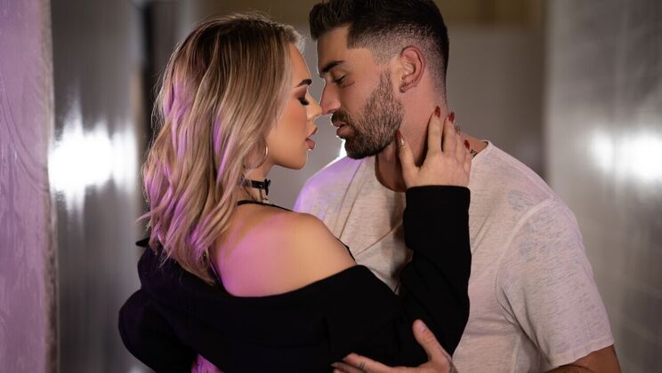 [TransAngels] - Anal Flash with a Tattooed Blonde - Emma Rose - Chris Damned