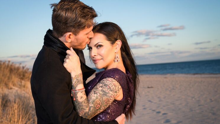 [TransSensual] - Inside TS Foxxy's Hardcore Scene - TS Foxxy