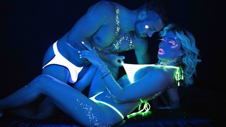 [TransAngels] - Glowed Up Ass Fucking - Dante Colle - Emma Rose