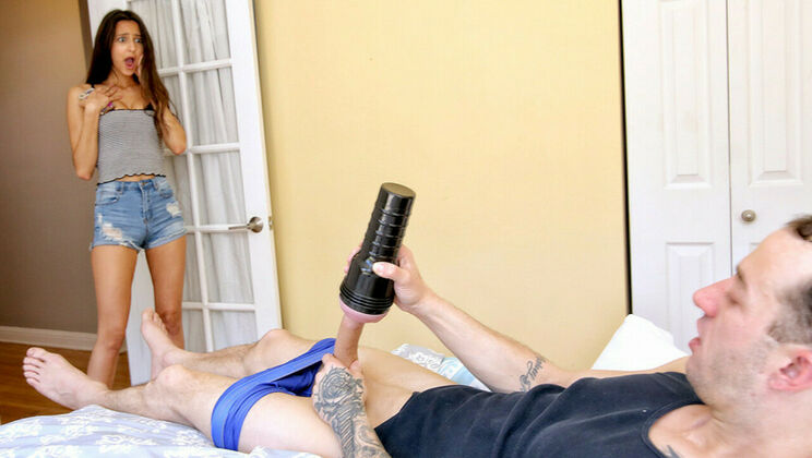 Step Sis Eliza Ibarra Fucks Huge Brother