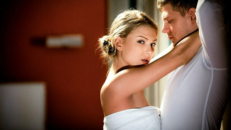 [SexArt] - Kissing and Licking in the Shower (2017) - Lucy Heart - Michael Fly