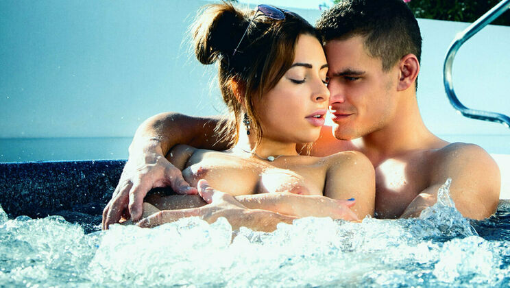 [SexArt] - Close Up Couple's Intimate Bathroom Encounter - Ally Breelsen - Maxmilian Dior