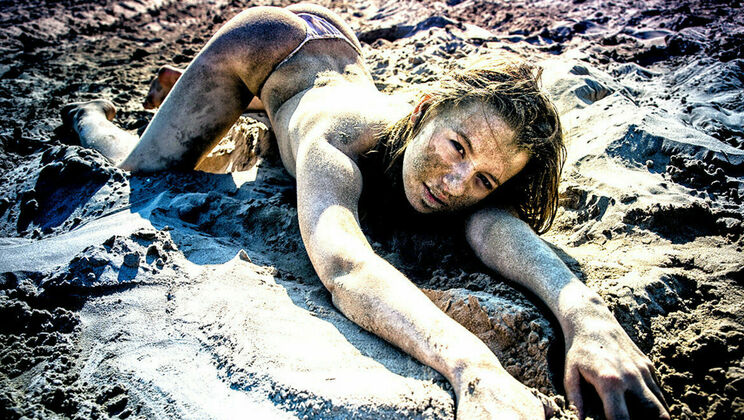 Sandy Toes and Satisfied Holes