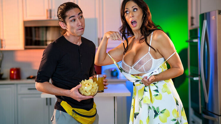 [MyFriend'sHotMom] - Reagan Foxx Shaved Pussy Fucked By Son's Athletic Buddy