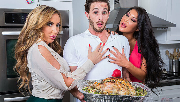 [MyFriend'sHotMom] - Richelle Ryan, August Taylor, and Lucas Frost in a Hot Lesbian Threesome - August Taylor - Richelle Ryan - Lucas Frost