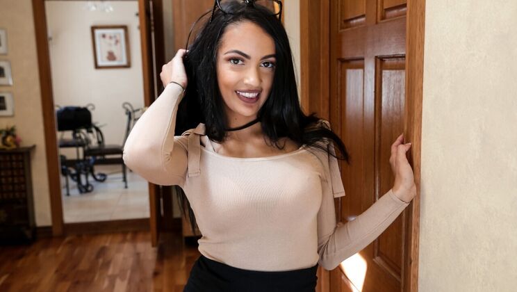 Sofi Ryan Gives Mr. Davis A Cowgirl Ride