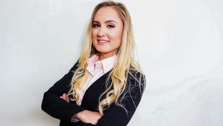 Doggystyle Blues With Avalon