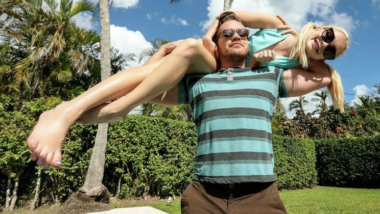 [Don'tBreakMe] - Blonde Sucks Big Cock Outdoor - Anastasia Knight - Kyle Mason