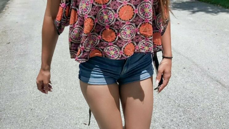 Athletic Girl Facial