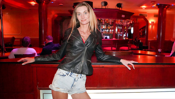 [MYLFXSeries] -  Shaved Blonde In The Club 