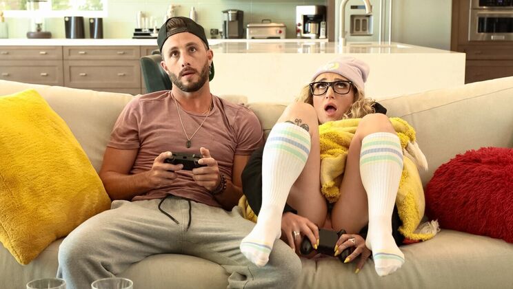 Lucas Frost's Gamer Girl Hookup: A Teen Dream