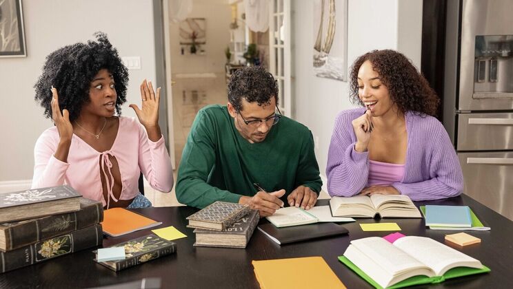 Big Dick742enjoys College Cuties Blowjob