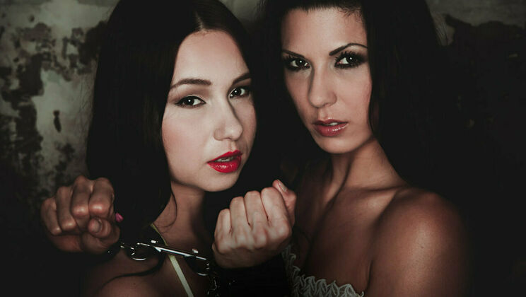 [SexArt] - Spanish Brunettes in Close Up Action - Taylor Sands - Alexa Tomas