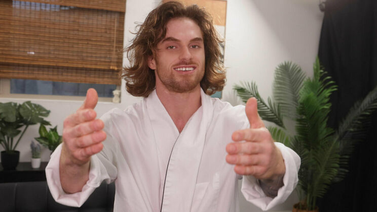 Italian Beauty Violet Gains Gets Fucked by Dustin Hazel