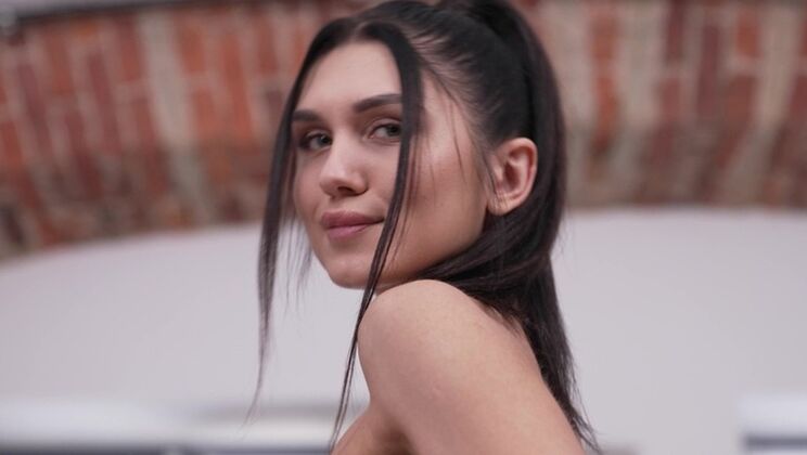 [NRXStudio] - Middle Eastern Fit Beauty Leo Ahsoka Tries DP