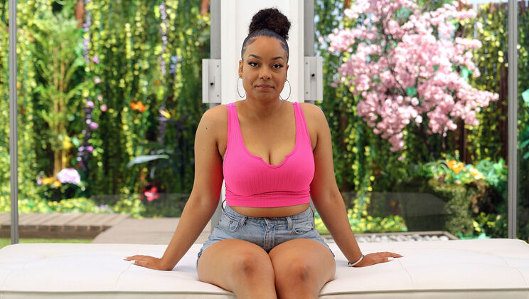 [NetVideoGirls] - Sarah Rides to Fame - Sarah