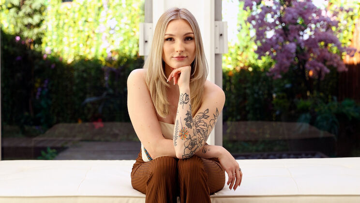 [CastingCouchHD] - Syrah's Casting Couch Debut - Syrah