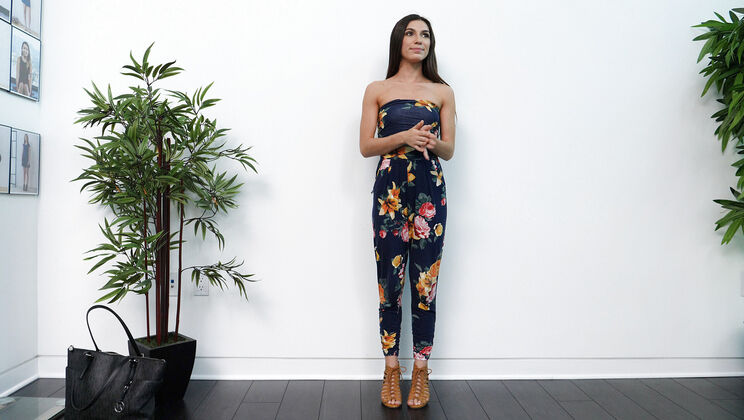 [NetVideoGirls] - Gianna's X-Rated Audition - Gianna