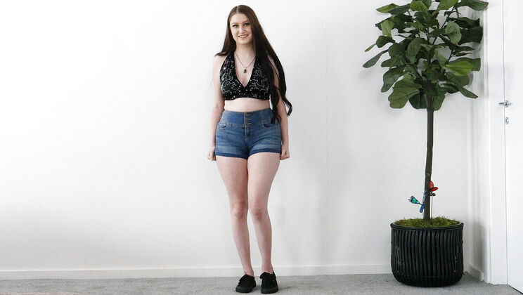 [CastingCouchHD] - Blowjob Audition with Honey - Honey