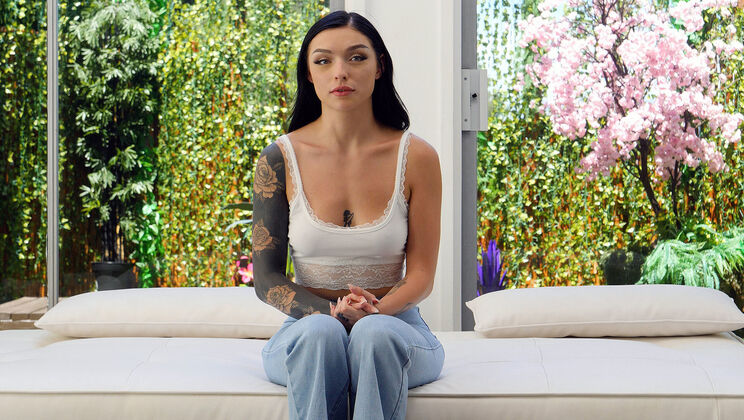 [CastingCouchHD] - Violet's Reverse Cowgirl Casting - Violet