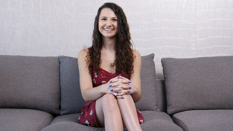 [NetVideoGirls] - Liz's Porn Tryout - Liz