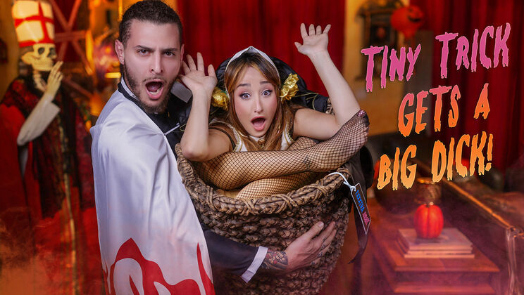 Petite Latina's Jaw Dropping Blowjob