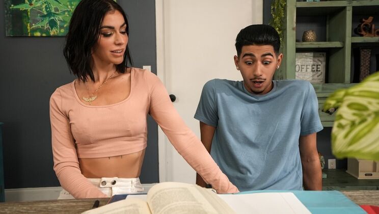 [MomIsHorny] - Stepmom's Mouthwatering Help - Diego Perez - Venus Valencia