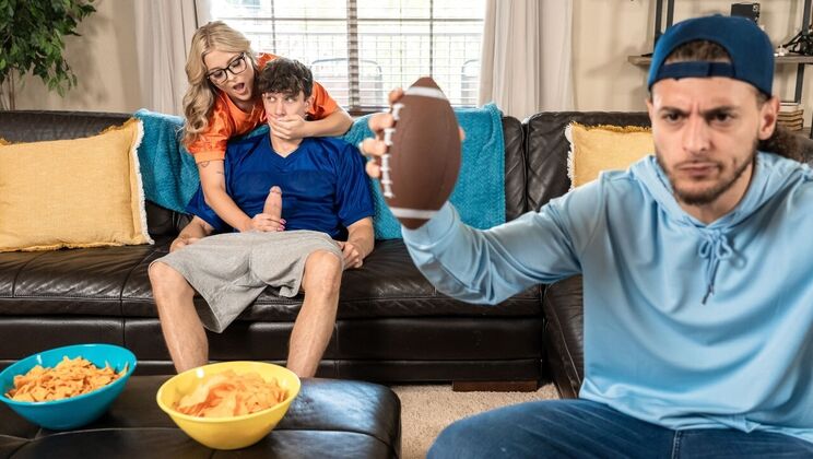 [CrazyCollegeGFs] - Shaved Blonde with Big Ass Takes Missionary and Cowgirl - Parker Ambrose - Jill Taylor