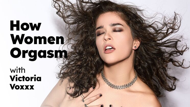 [AdultTimePilots] - Brunette Victoria Voxxx Teaches How Women Cum with Sex Toys - Victoria Voxxx