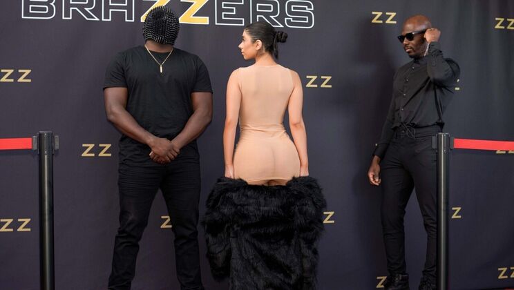 [Brazzers] - Big Ass Violet Myers Loves Hardcore Doggystyle Anal - Violet Myers - Mannie Coco