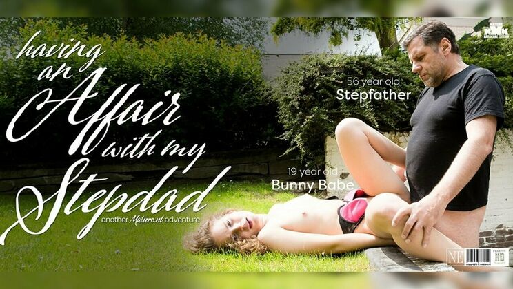 [Mature.nl] - Blonde Teen Bunny Babe Gets Wet with Her Stepdad in Steamy Sex Session - Bunny Babe - Philippe Soine