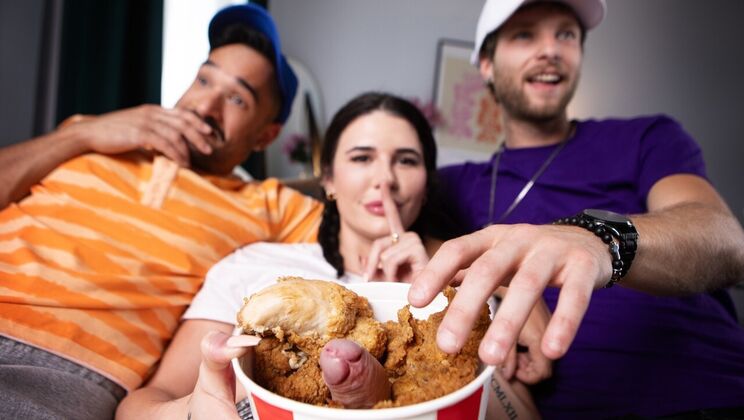 [TransAngels] - Chick with Piercing Fucks in Bucket - Bailey Archer - Benjamin Blue - Raj