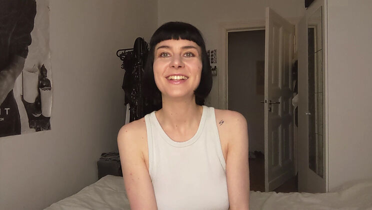 Hot Babes Domino, Serafina, Delfine in Orgy