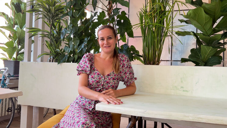 Domino & Serafina: Sally's Spicy Selection