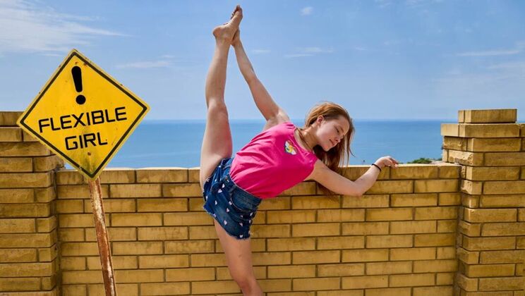 [ClubSweethearts] - Shaved teen Nicole Murkovski fingers herself with sexy moves - Nicole Murkovski