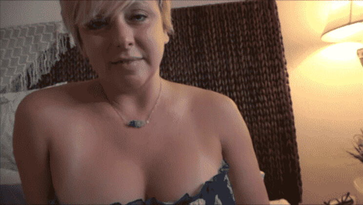 [MomComesFirst] - Blowjob and Rimming by Taboo Stepmom - Brianna Beach