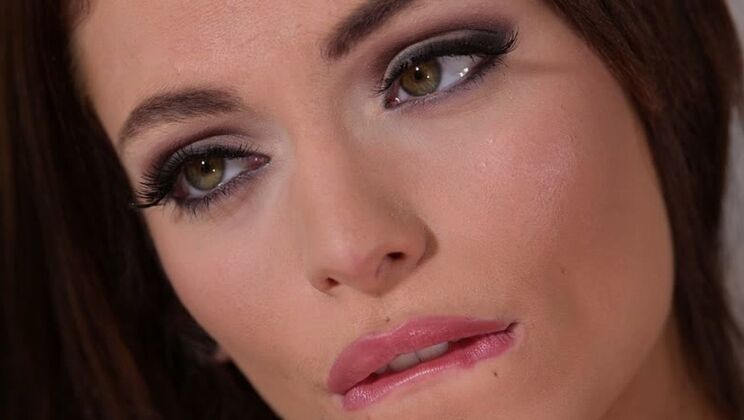 Clara Mia shows off shaved pussy while giving head and fucking