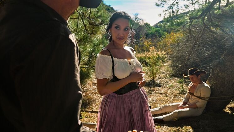 [DigitalPlayground] - Outdoor Blowjob Leads To Facial On Short Hair Brunette - Vicki Chase - Scott Nails