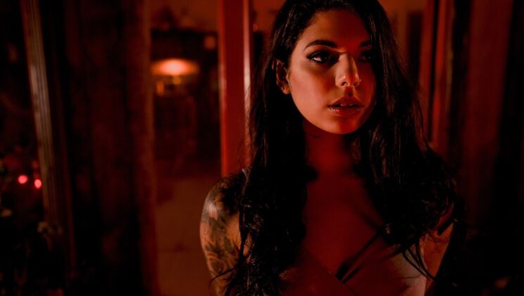 [DigitalPlayground] - Athletic Women Gina and Romi Fetish Sex with Feet Play - Gina Valentina - Romi Rain